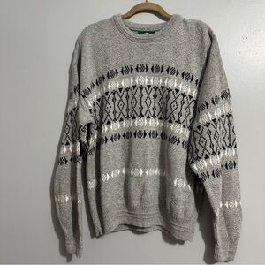 Jantzen gray and black sweater with geometric shapes size XL
